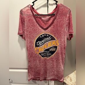 NBA Cleveland Cavaliers Women’s top Large Cavs Shirt